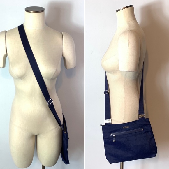 Baggallini Blue Crossbody Purse Bag Nylon Water Resistant